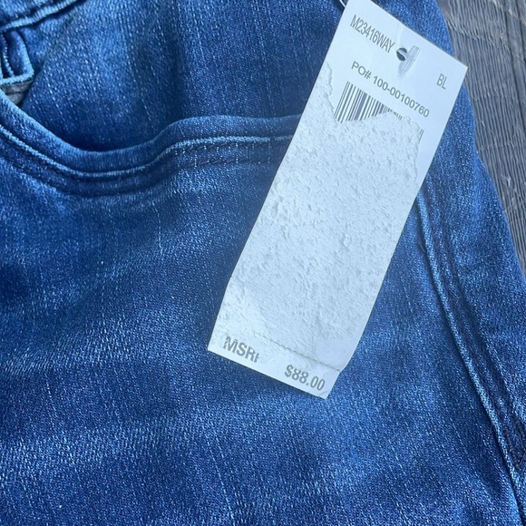 NWT Mac and Me Button Fly Boyfriend Jeans 👖 - Picture 3 of 8